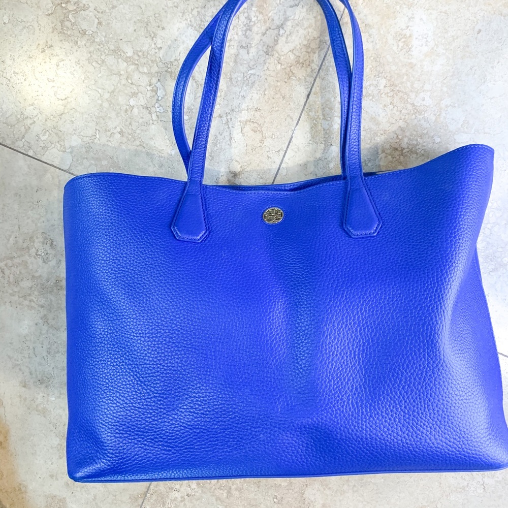 Gorgeous Tory Burch handbag